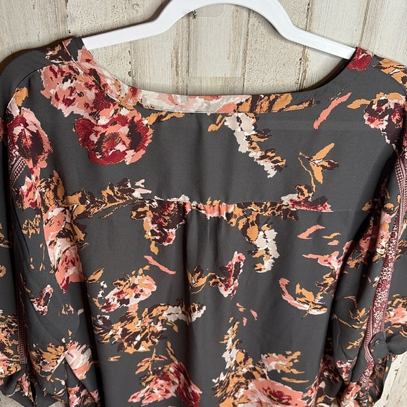 Maurices XXLGray Floral Pullover Sheer Blouse Top Plus - Picture 13 of 16
